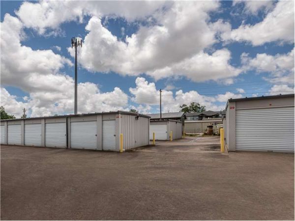 Extra Space Storage - 7257 - Richwood - Richwood Dr - 115 Richwood Drive