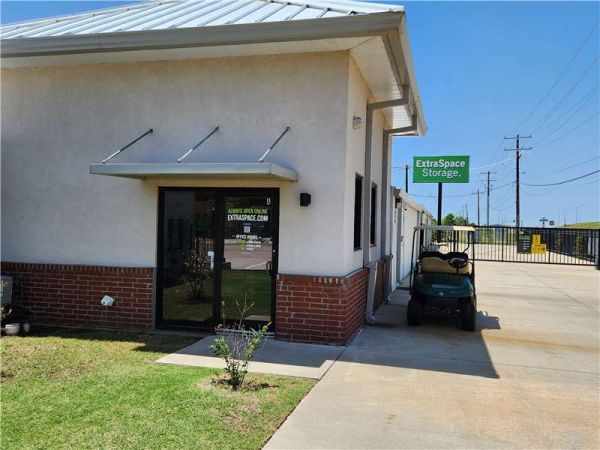 Extra Space Storage - 6435 - Oklahoma City - W Memorial Rd - 6438 West Memorial Road