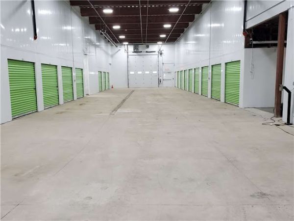 Prime Storage - Eastpointe - 24200 Gratiot Avenue