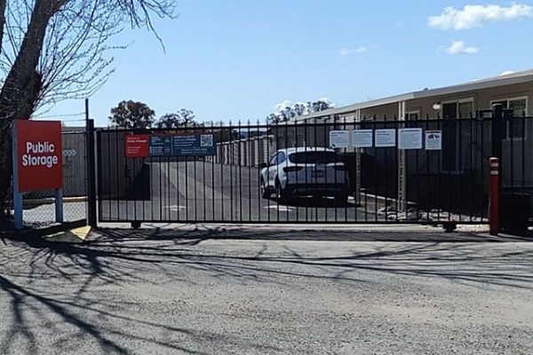 Public Storage - Sonoma - 19784 8th St E - 19784 8th St E
