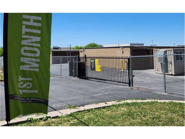 Extra Space Storage - 6447 - Providence - W 100 N - 345 West 100 North