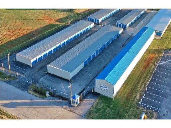 Extra Space Storage - 2124 - Princeton - Sherman Dr - 2200 Sherman Drive