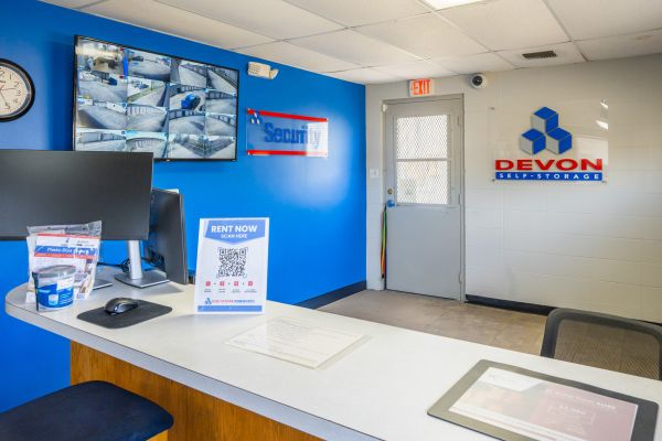 Devon Self Storage Lafayette, Louisiana - 2310 West Pinhook Road