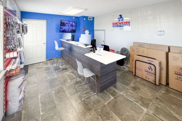 Devon Self Storage San Antonio, Texas - 6100 Ingram Road
