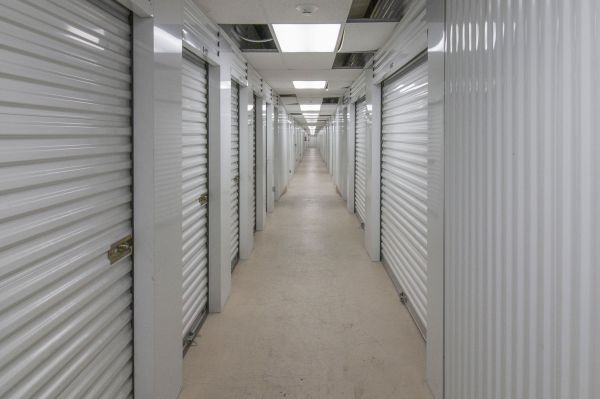 Devon Self Storage San Antonio, Texas - 6100 Ingram Road