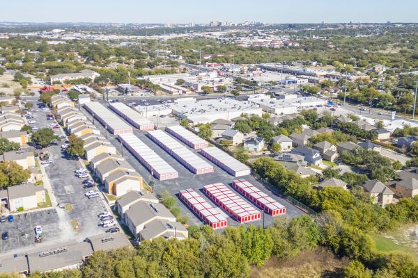 Devon Self Storage San Antonio, Texas - 6100 Ingram Road