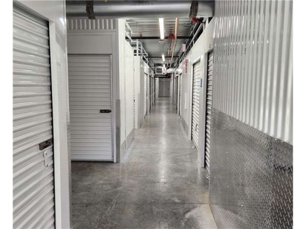 Extra Space Storage - 7705 - Macomb - Executive Dr - 50801 Executive Drive