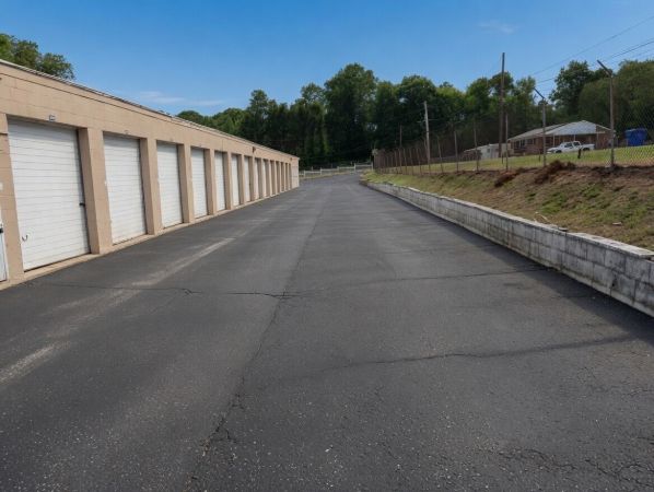 Storage Depot - 579 Woodland Dr - 579 Woodland Drive