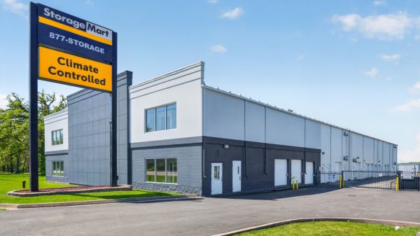 StorageMart - Rt 59 & Lake Street - 9N004 Illinois Route 59