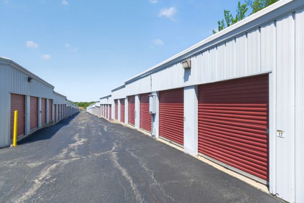 StorageMart - Rt 59 & Lake Street - 9N004 Illinois Route 59
