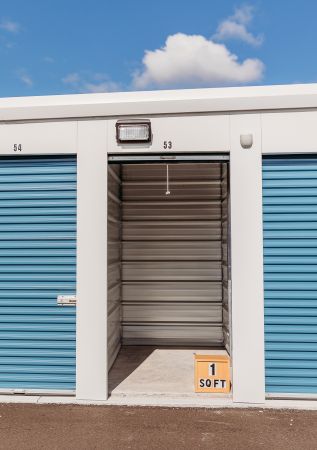 Blue Reef Storage - Mid-Valley Drive - 1332 Mid Valley Drive