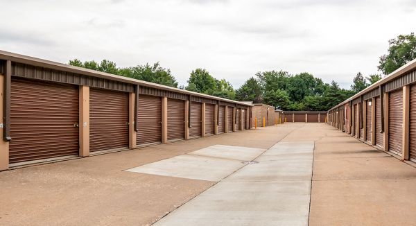 StorageMart - Irvington Rd - 6099 Irvington Road