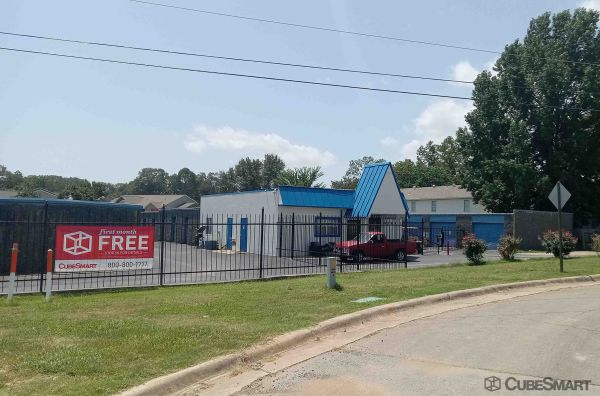 CubeSmart Self Storage AR Cabot W Elm St - 803 West Elm Street