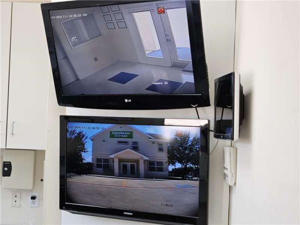 Extra Space Storage - 6529 - San Antonio - 7600 Tezel Rd - 7600 Tezel Road