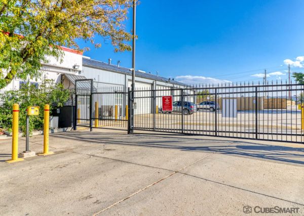 CubeSmart Self Storage - Pearl Street - 4880 Pearl Street