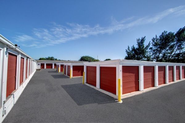 StorageMart - Stock Island - 6401 3rd Street Stock Island