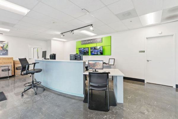 Extra Space Storage - 6566 - Tallahassee - Apalachee Pkwy - 3411 Apalachee Parkway