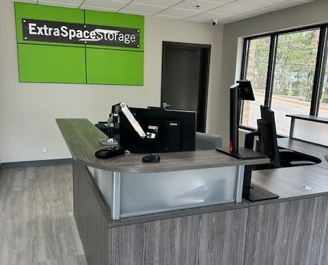 Extra Space Storage - 6554 - Canton - Univeter Rd - 1547 Univeter Road