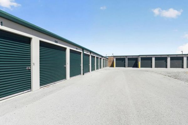 StorageMart - Endeavor Dr - 15385 Endeavor Drive