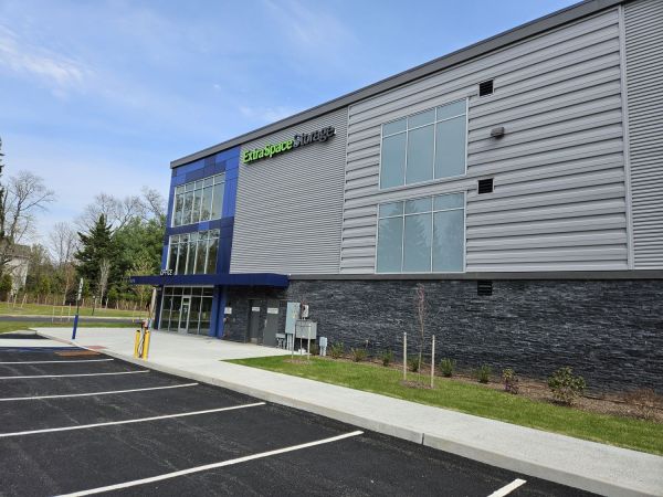 Extra Space Storage - 4275 - Somerset - Elizabeth Ave - 471 Elizabeth Avenue