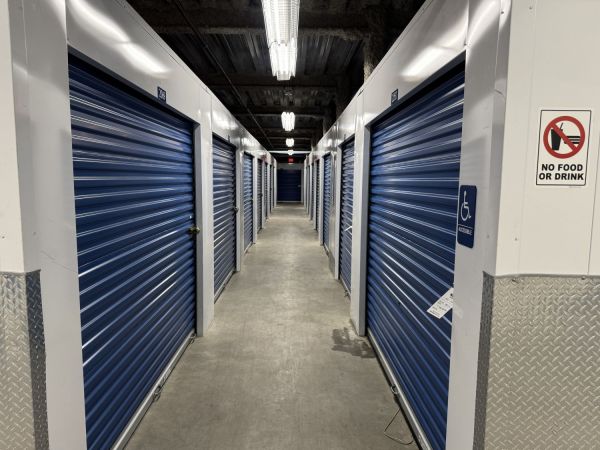 Extra Space Storage - 6551 - Mt Vernon - W 1st St - 316 West 1st Street