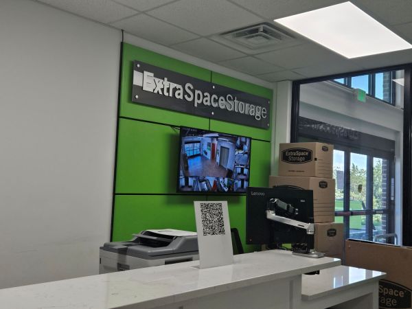 Extra Space Storage - 6520 - Lynchburg - W Edge Way - 102 West Edge Way