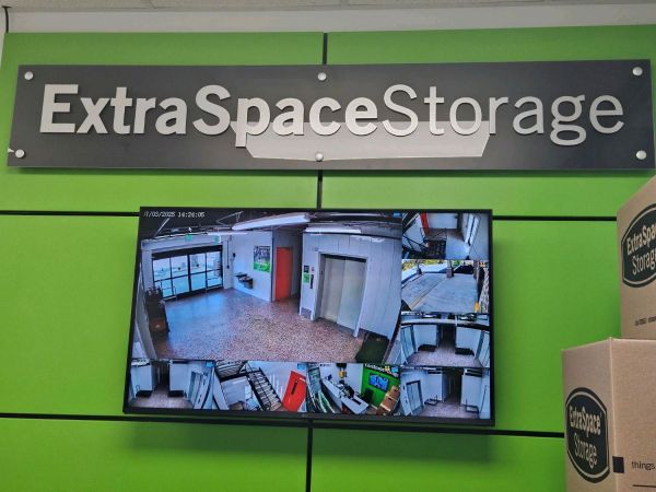 Extra Space Storage - 6520 - Lynchburg - W Edge Way - 102 West Edge Way