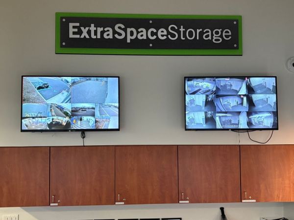 Extra Space Storage - 6550 - Brooklyn - Knapp St - 2727 Knapp Street