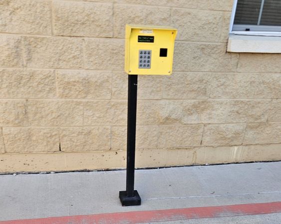 Extra Space Storage - 6591 - Dallas - Guard Dr - 1332 Guard Drive