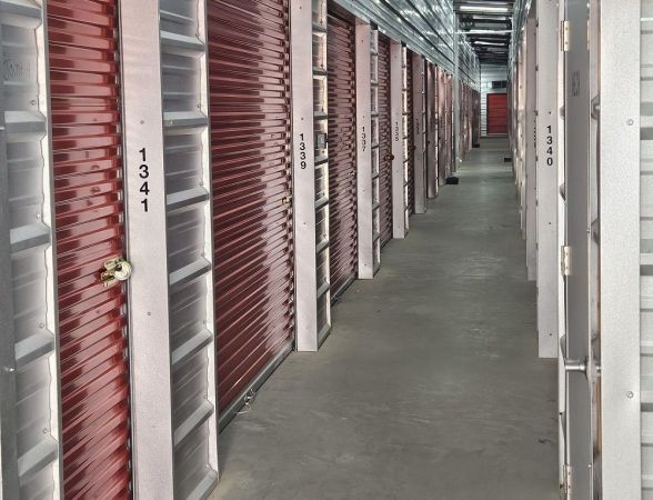 Extra Space Storage - 6591 - Dallas - Guard Dr - 1332 Guard Drive