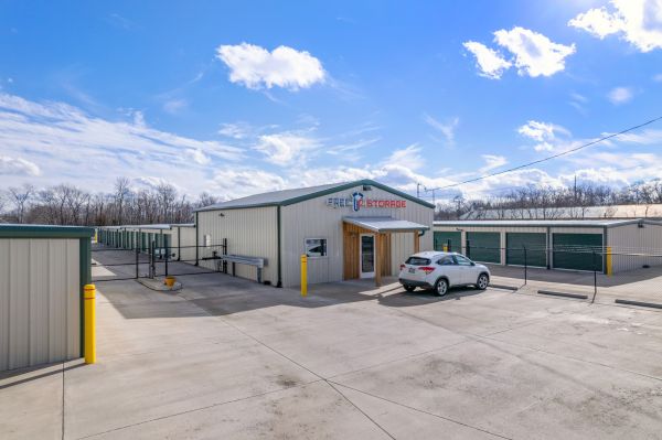 FreeUp Storage Simpsonville - 401 3rd Street