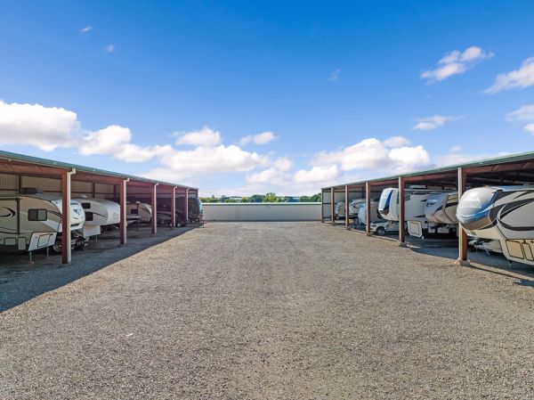FreeUp Storage Waxahachie - 1832 Farm To Market 66