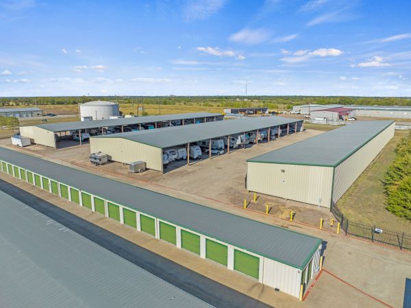 FreeUp Storage Waxahachie - 1832 Farm To Market 66