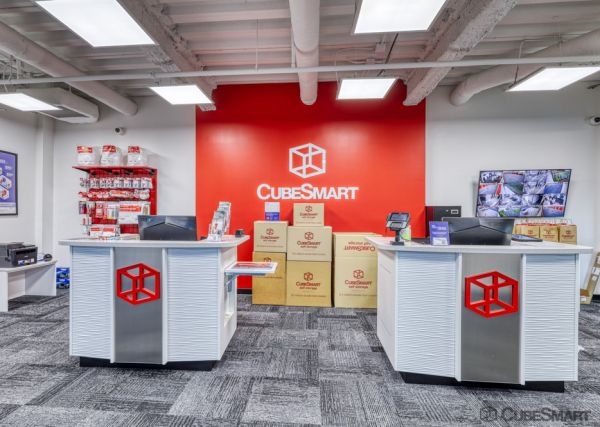 CubeSmart Self Storage - 3971 Colonial Blvd - FL - 3971 Colonial Boulevard