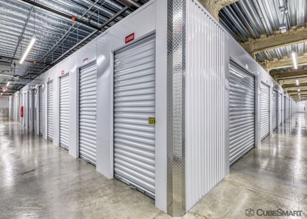 CubeSmart Self Storage - 3971 Colonial Blvd - FL - 3971 Colonial Boulevard