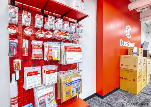 CubeSmart Self Storage - 3971 Colonial Blvd - FL - 3971 Colonial Boulevard