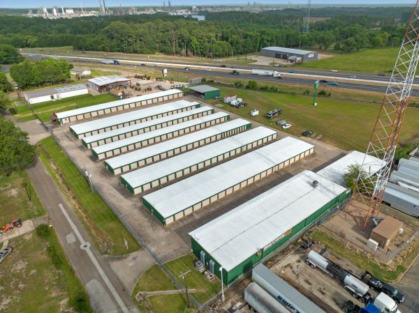 FreeUp Storage I-20 - 220 Pittman Street
