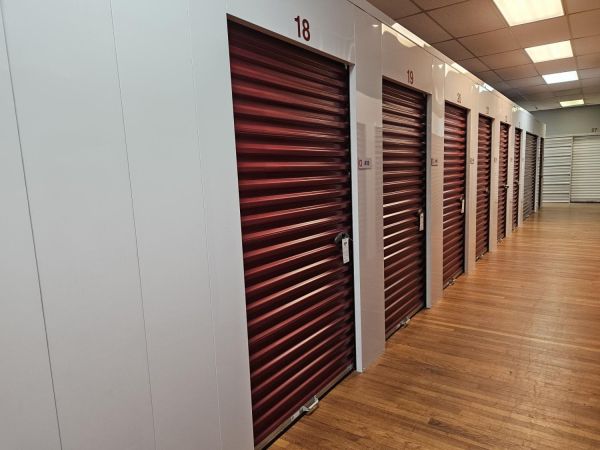 Extra Space Storage - 6670 - Warrenton - 1209 NE Service Rd - 1209 North Service Road East
