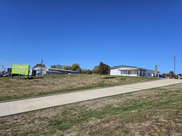 Extra Space Storage - 6670 - Warrenton - 1209 NE Service Rd - 1209 North Service Road East
