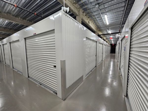 Extra Space Storage - 6624 - Lake Park - Watertower Rd - 1450 Watertower Road