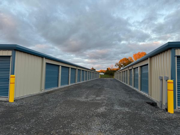 Auburn Self Storage LLC - 371 Grant Avenue
