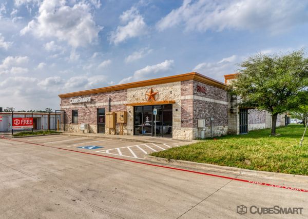 CubeSmart Self Storage TX Lancaster N Houston School Rd - 3645 North Houston School Road