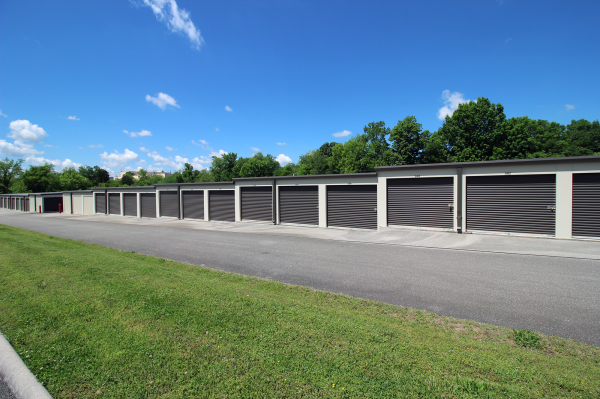 MyPlace Self Storage - Maryville - 207 Brookdale Road