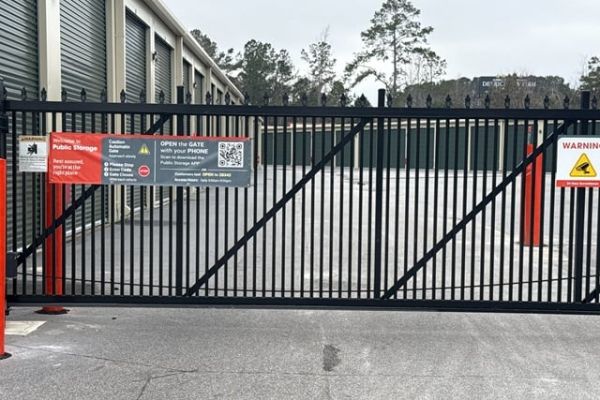 Public Storage - Summerville - 406 E 3rd North Street - 406 E 3rd North Street