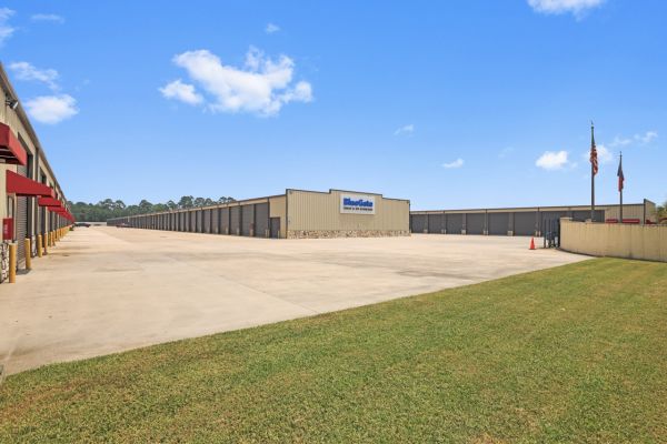 BlueGate - Conroe - 10985 Sleepy Hollow Road