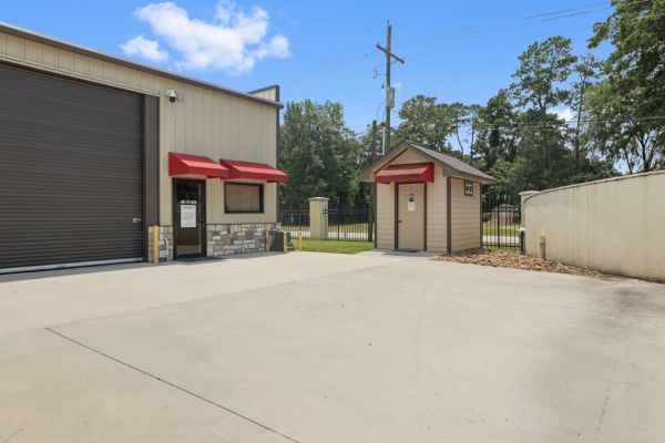 BlueGate - Conroe - 10985 Sleepy Hollow Road