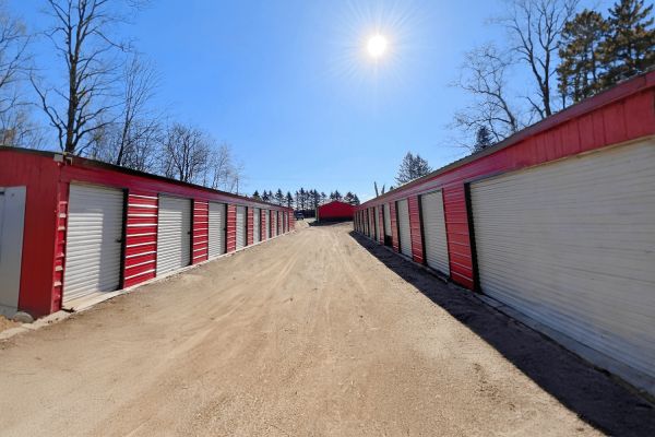 Lake City Self Storage - 937 North Decker Road