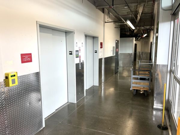 Extra Space Storage - 2085 - Seattle - W Armory Way - 1561 West Armory Way