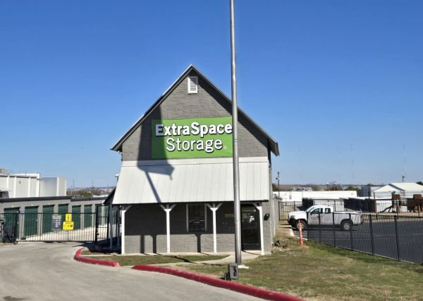 Extra Space Storage - 2231 - San Antonio - Harry Wurzbach Rd - 2626 Harry Wurzbach Road