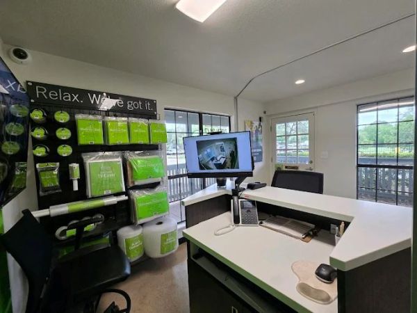 Extra Space Storage - 2218 - San Antonio - N Coker Loop - 907 North Coker Loop